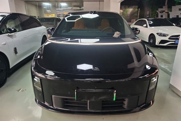 Li Auto Li Auto i6 2025, 3700 км, за 37183 USD