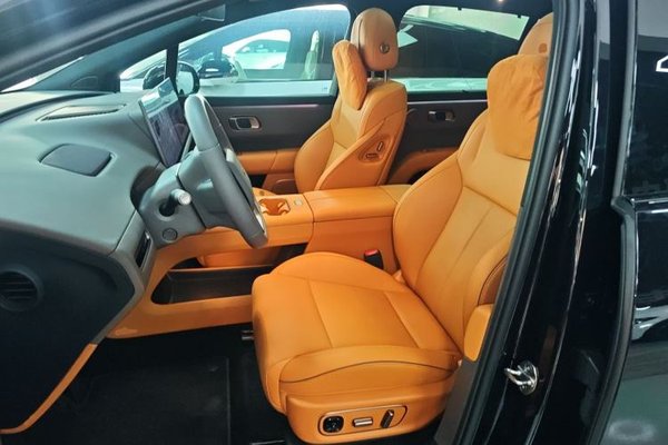 Li Auto Li Auto i6 2025, 3700 км, за 37183 USD - фото 17
