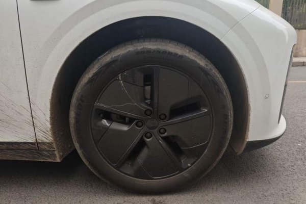 Li Auto Li Auto i6 2025, 11800 км, за 35403 USD - фото 8