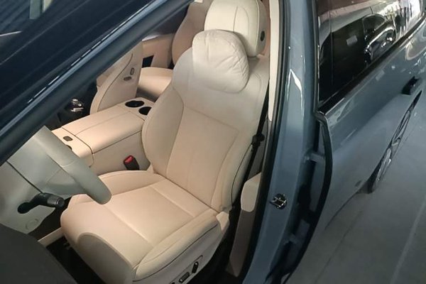 Li Auto Li Auto i8 2025, 13300 км, за 46416 USD - фото 18
