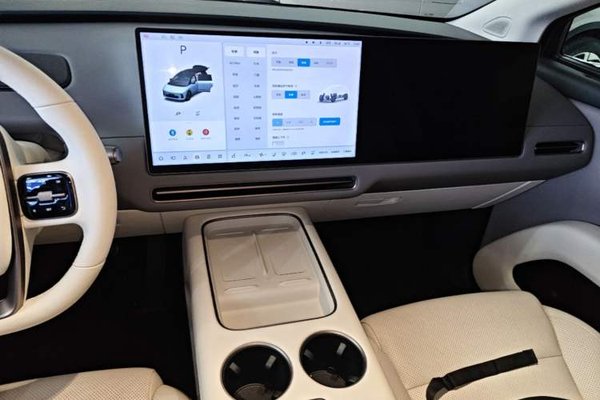 Li Auto Li Auto i8 2025, 7700 км, за 47485 USD - фото 16
