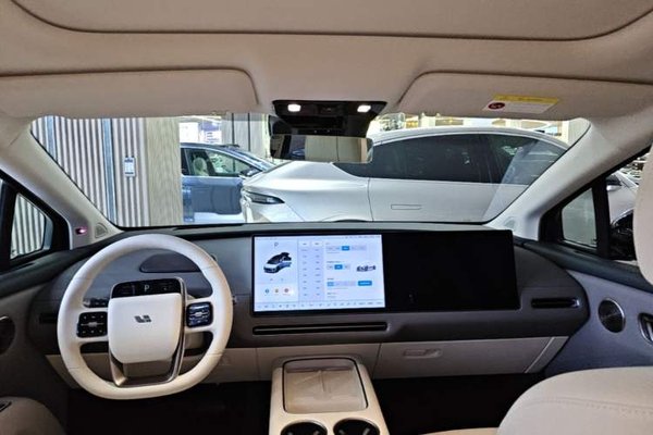 Li Auto Li Auto i8 2025, 7700 км, за 47485 USD - фото 21