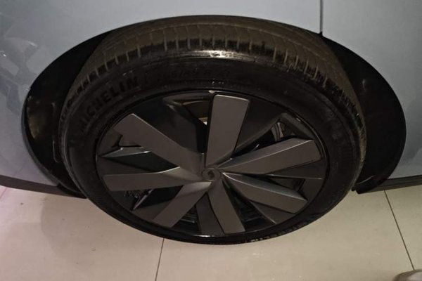 Li Auto Li Auto i8 2025, 7700 км, за 47485 USD - фото 10
