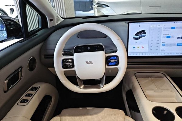 Li Auto Li Auto i8 2025, 7700 км, за 47485 USD - фото 14