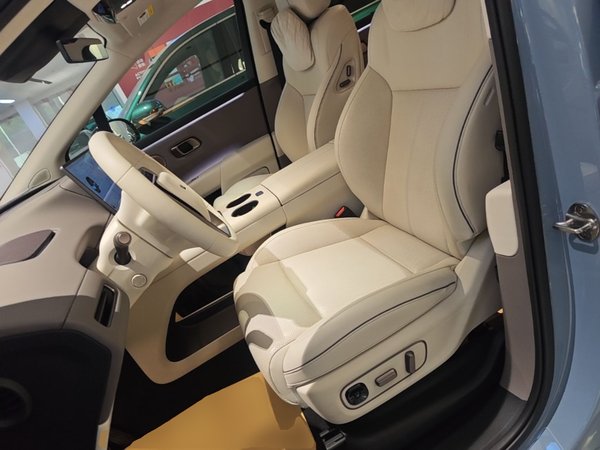 Li Auto Li Auto i8 2025, 8100 км, за 47473 USD - фото 18