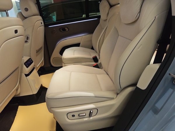 Li Auto Li Auto i8 2025, 8100 км, за 47473 USD - фото 20