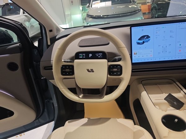 Li Auto Li Auto i8 2025, 8100 км, за 47473 USD - фото 14