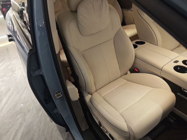 Li Auto Li Auto i8 2025, 8100 км, за 47473 USD - фото 23