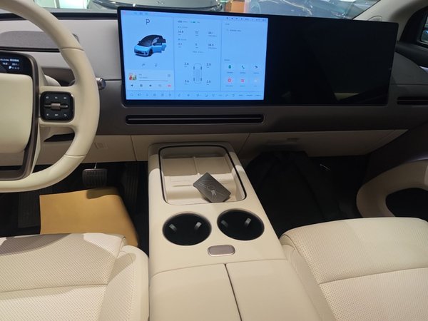 Li Auto Li Auto i8 2025, 8100 км, за 47473 USD - фото 16