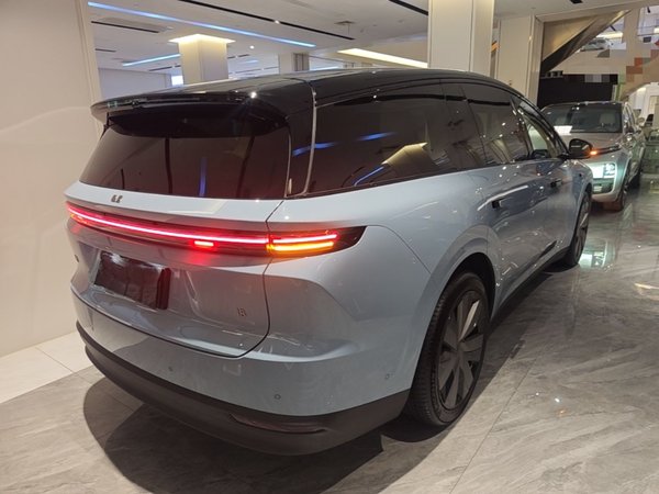 Li Auto Li Auto i8 2025, 8100 км, за 47473 USD - фото 6