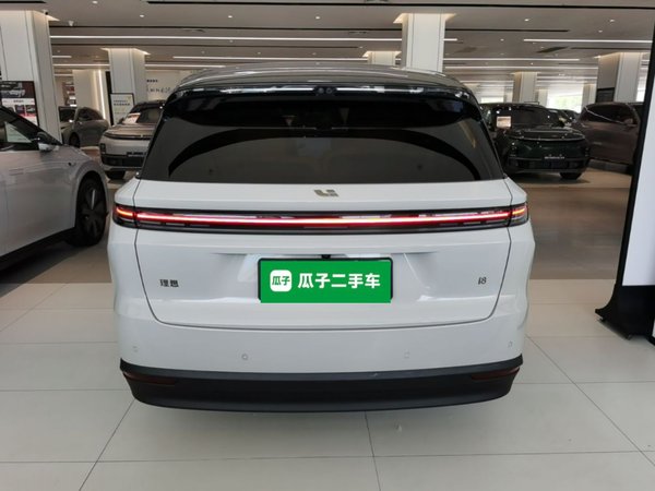 Li Auto Li Auto i8 2025, 6700 км, за 48363 USD