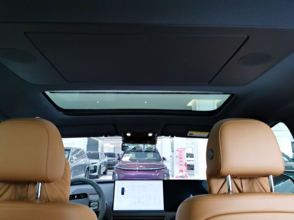 Li Auto Li Auto i8 2025, 6700 км, за 48363 USD - фото 21