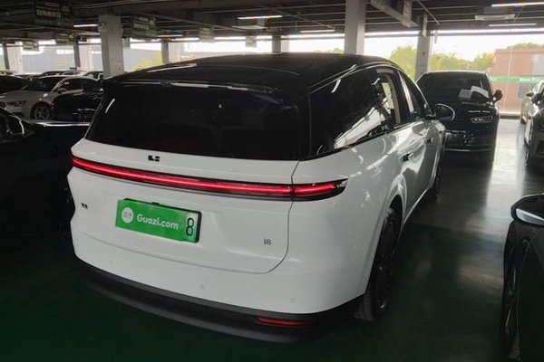 Li Auto Li Auto i8 2025, 100 км, за 48126 USD - фото 6