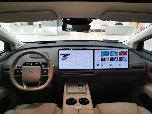 Li Auto Li Auto i8 2025, 10400 км, за 47304 USD - фото 7
