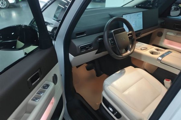 Li Auto MEGA 2024, 57300 км, за 60043 USD - фото 9