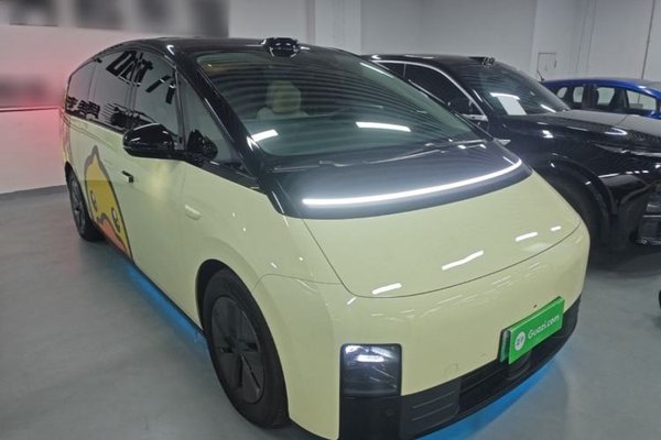 Li Auto MEGA 2024, 57300 км, за 60043 USD - фото 15