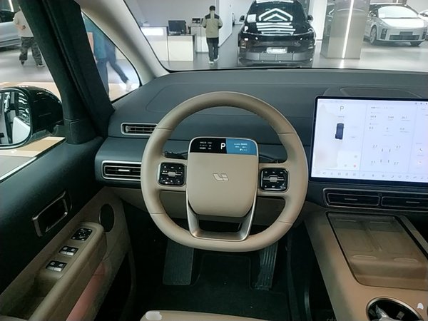 Li Auto MEGA 2025, 2300 км, за 77815 USD - фото 14