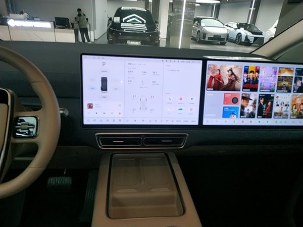 Li Auto MEGA 2025, 2300 км, за 77815 USD - фото 16
