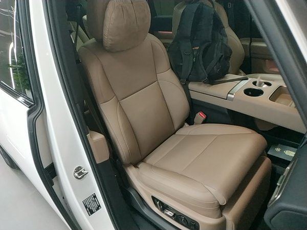 Li Auto MEGA 2025, 2300 км, за 77815 USD - фото 23
