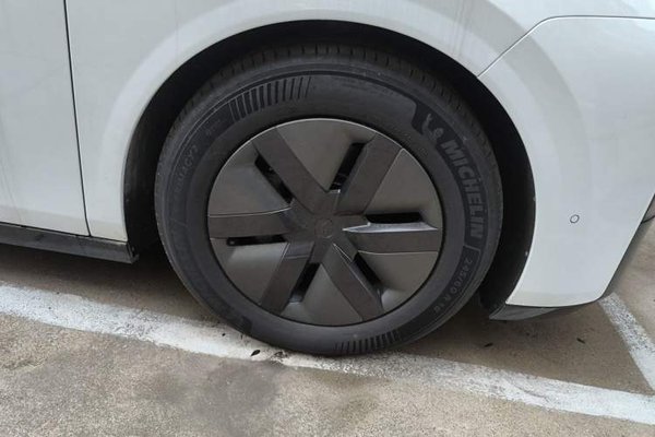 Li Auto MEGA 2025, 3500 км, за 74737 USD - фото 8