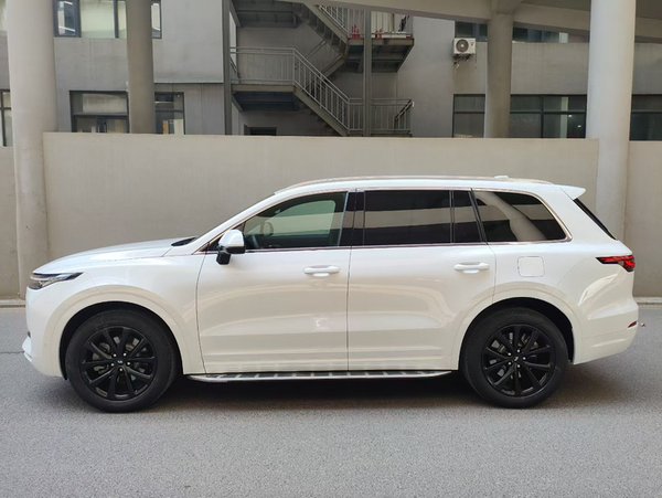 Li Auto ONE 2020, 31800 км, за 20822 USD