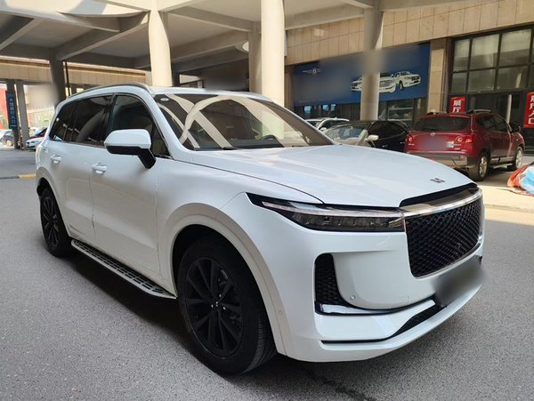 Li Auto ONE 2020, 31800 км, за 20822 USD
