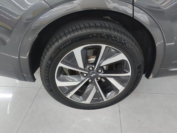 Li Auto ONE 2021, 45100 км, за 22957 USD