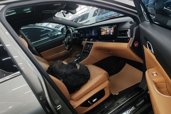 Li Auto ONE 2021, 83800 км, за 20911 USD - фото 9
