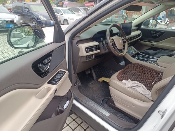 Lincoln Aviator 2021, 49100 км, за 32773 USD - фото 17