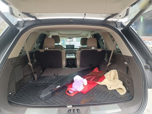 Lincoln Aviator 2021, 49100 км, за 32773 USD - фото 20