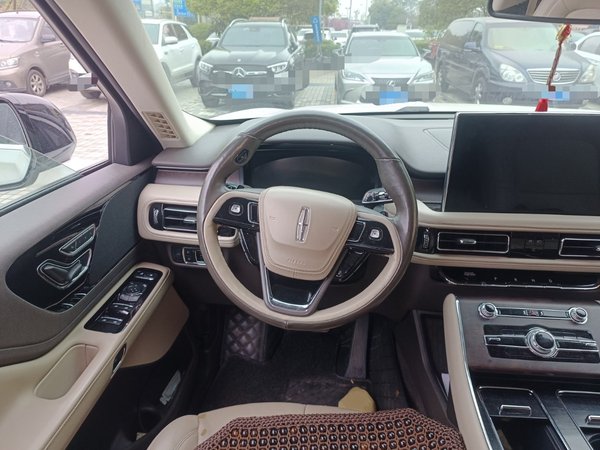 Lincoln Aviator 2021, 49100 км, за 32773 USD - фото 11