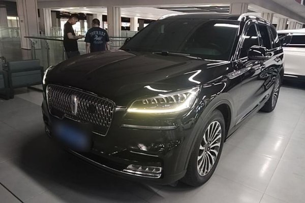 Lincoln Aviator · 2020 год