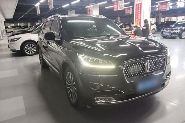 Lincoln Aviator 2020, 90500 км, за 31584 USD