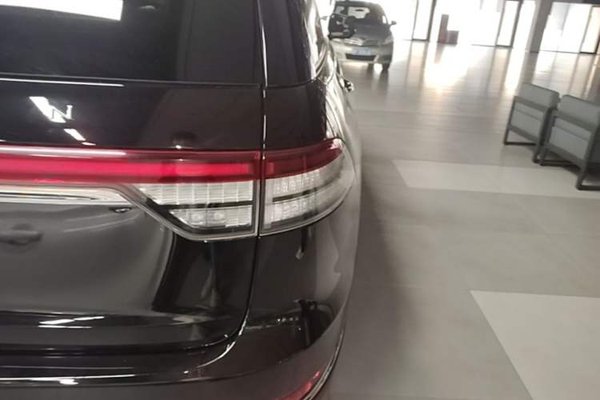 Lincoln Aviator 2020, 90500 км, за 31584 USD - фото 9