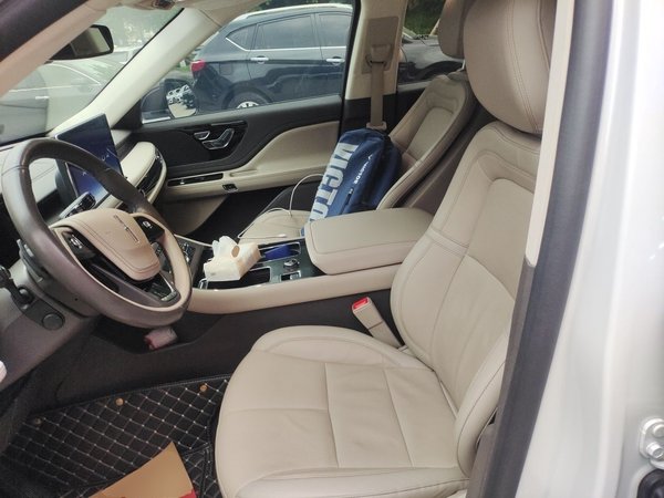 Lincoln Aviator 2020, 90700 км, за 26830 USD - фото 16