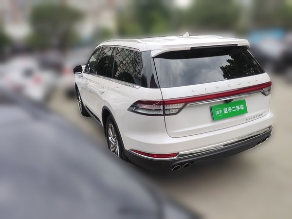 Lincoln Aviator 2020, 90700 км, за 26830 USD