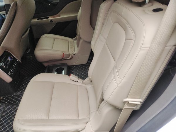Lincoln Aviator 2020, 90700 км, за 26830 USD - фото 18