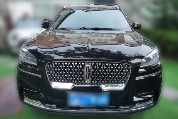 Lincoln Aviator 2021, 53400 км, за 34079 USD