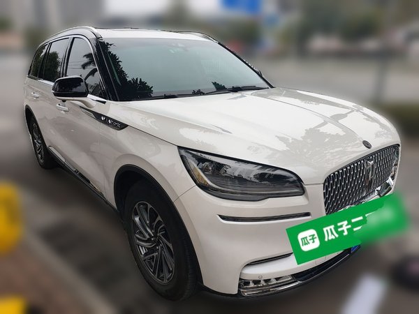 Lincoln Aviator 2022, 38000 км, за 42993 USD