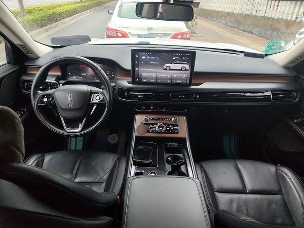 Lincoln Aviator 2022, 38000 км, за 42993 USD - фото 10