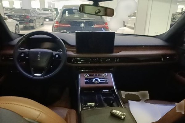 Lincoln Aviator 2023, 51300 км, за 45045 USD - фото 13