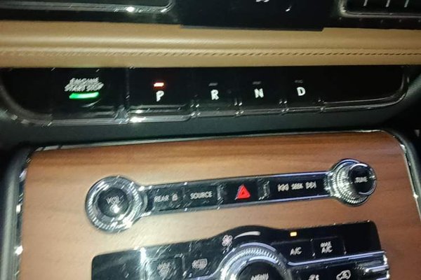 Lincoln Aviator 2023, 51300 км, за 45045 USD - фото 17