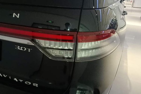 Lincoln Aviator 2023, 51300 км, за 45045 USD - фото 7