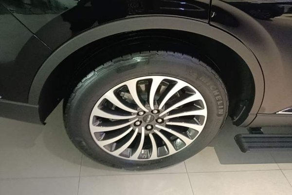 Lincoln Aviator 2023, 51300 км, за 45045 USD - фото 10