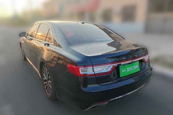 Lincoln Continental 2017, 146000 км, за 10969 USD