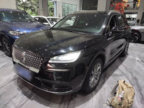 Lincoln Corsair · 2021 год