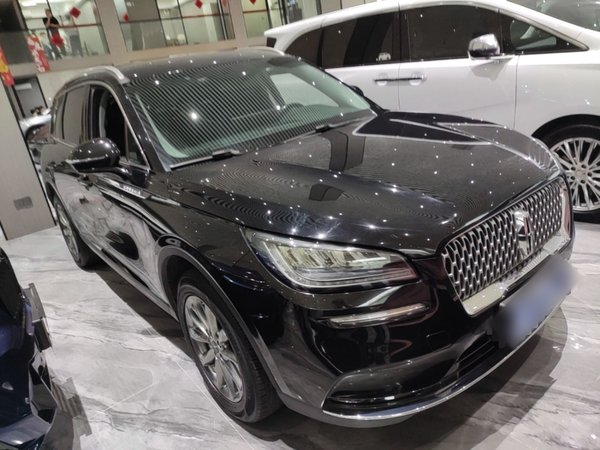Lincoln Corsair 2021, 95000 км, за 16655 USD
