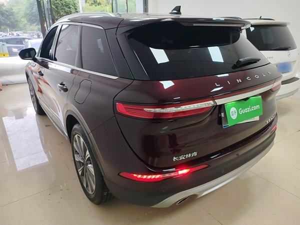 Lincoln Corsair 2022, 28100 км, за 20438 USD