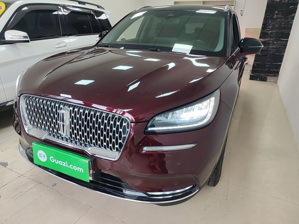 Lincoln Corsair · 2022 год