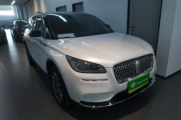 Lincoln Corsair 2022, 22500 км, за 19672 USD